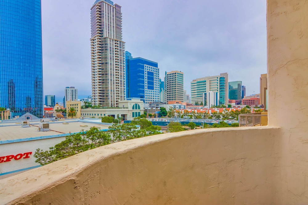 Virtual tour photo 41 of 40 for 8 W F St