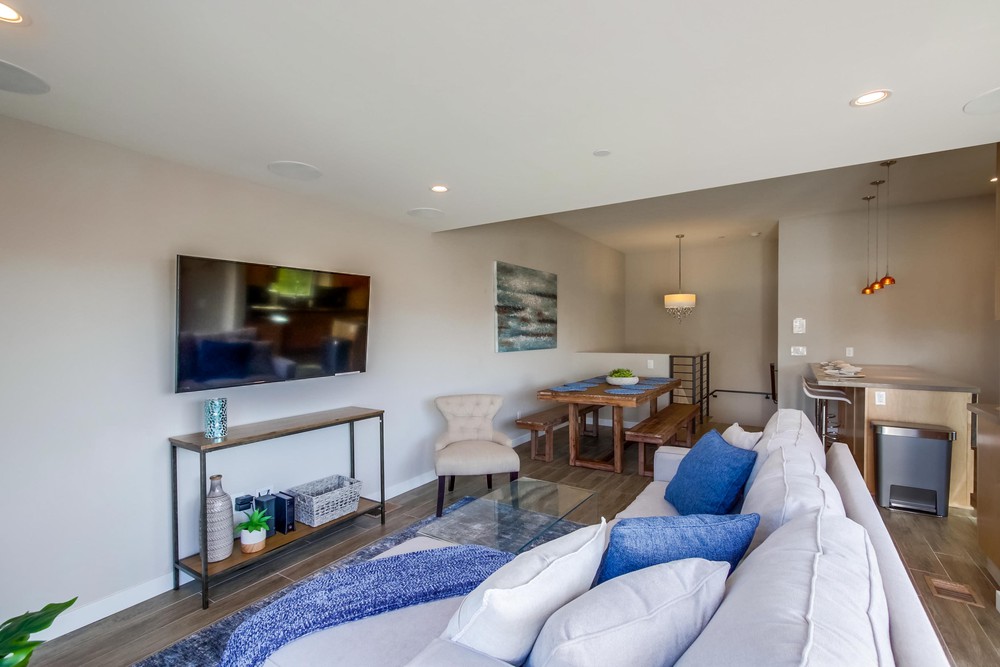 Virtual tour photo 7 of 44 for 800 Ostend Ct