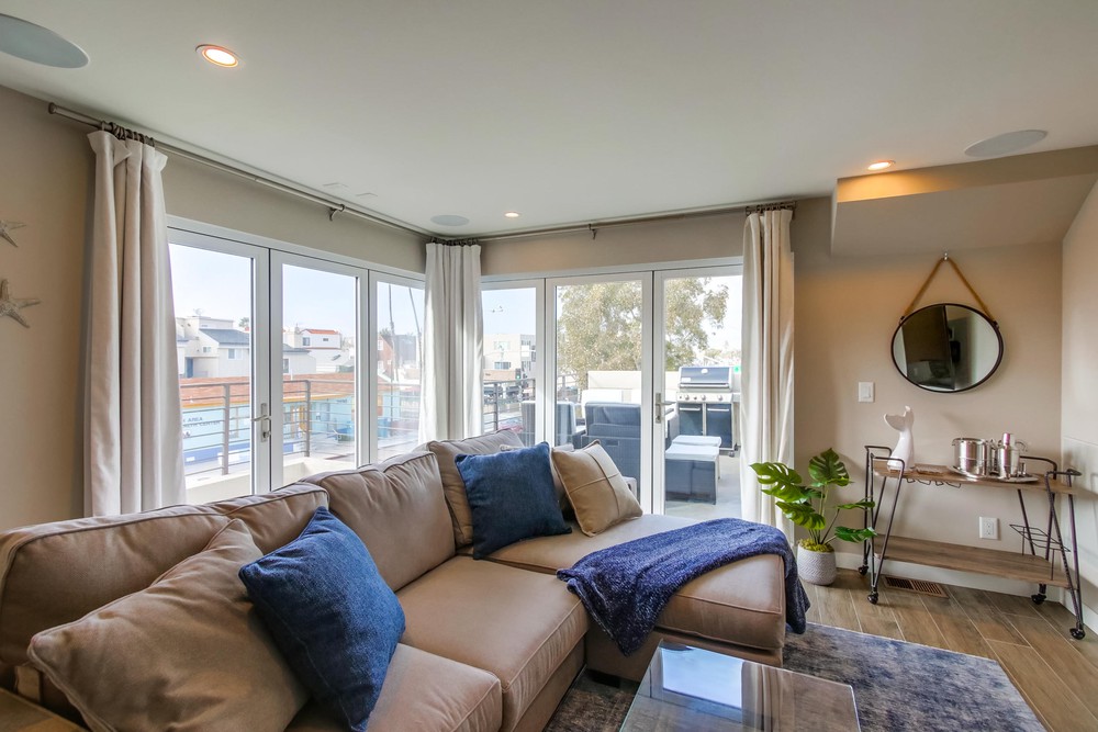 Virtual tour photo 10 of 44 for 800 Ostend Ct