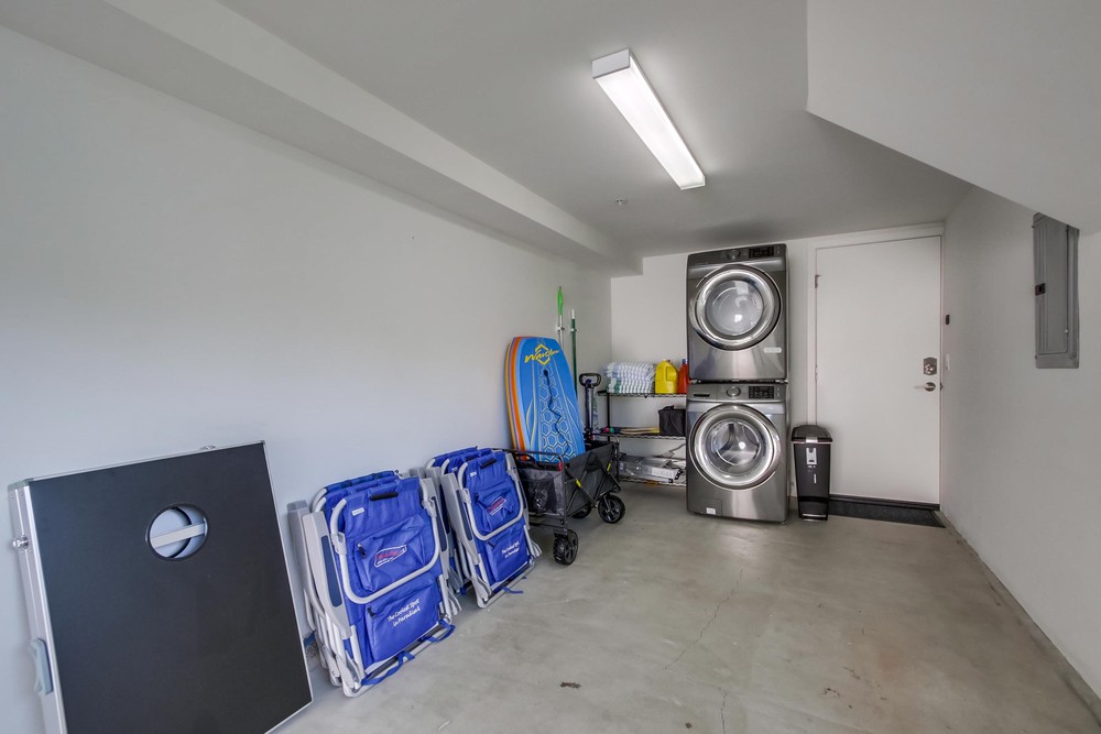 Virtual tour photo 43 of 44 for 800 Ostend Ct