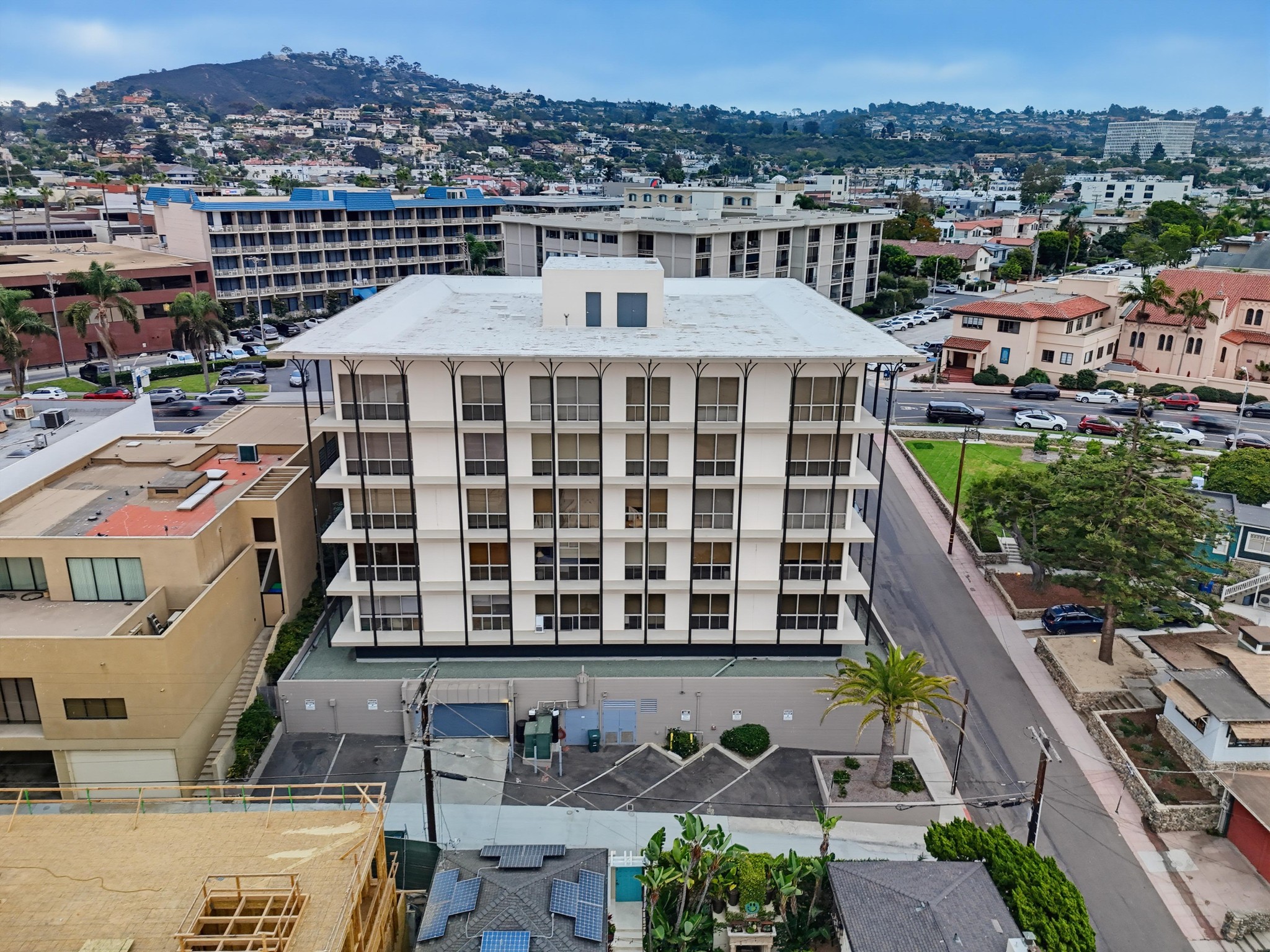 Virtual tour photo 8 of 102 for 800 Prospect St Unit 3C
