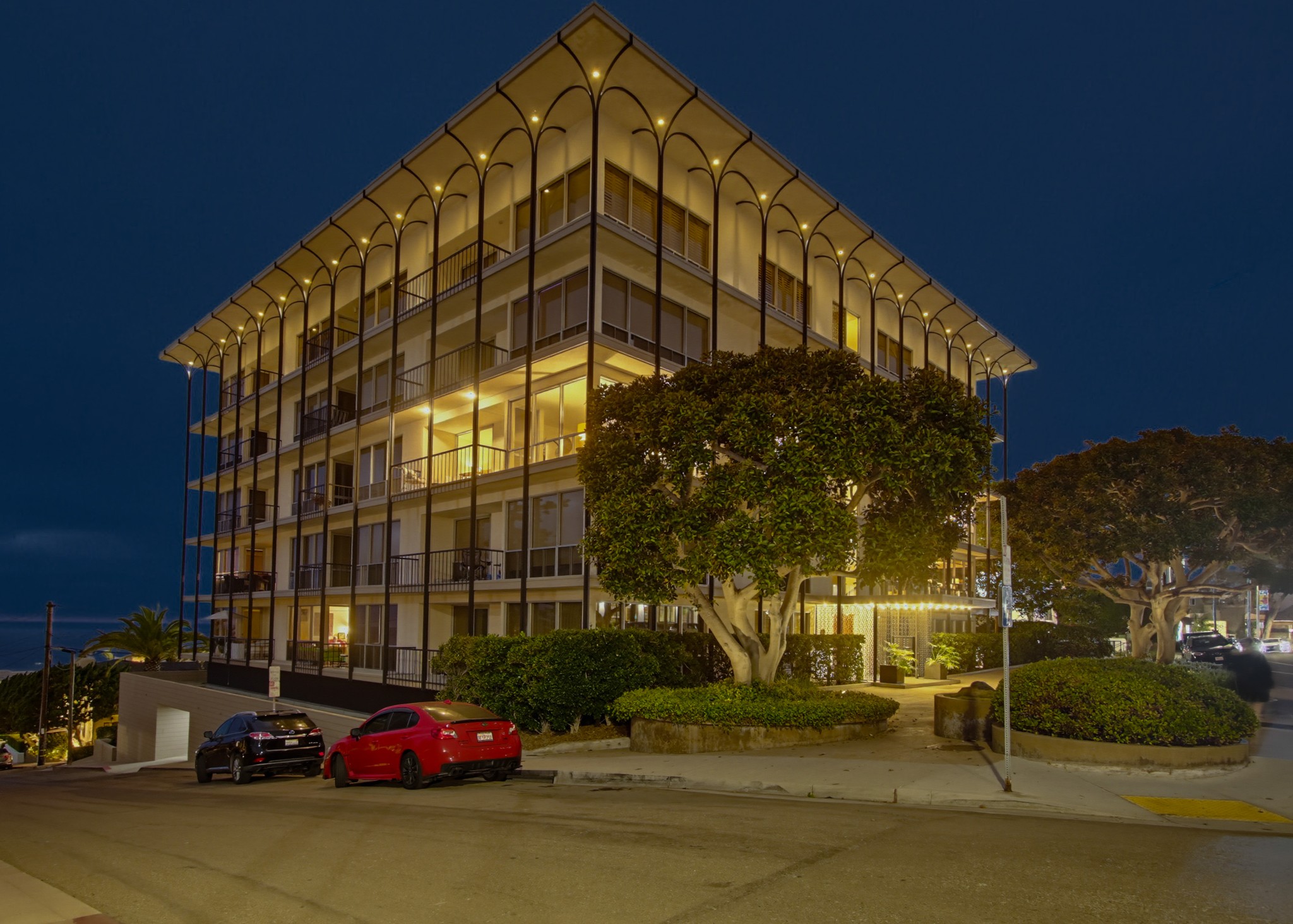 Virtual tour photo 39 of 102 for 800 Prospect St Unit 3C
