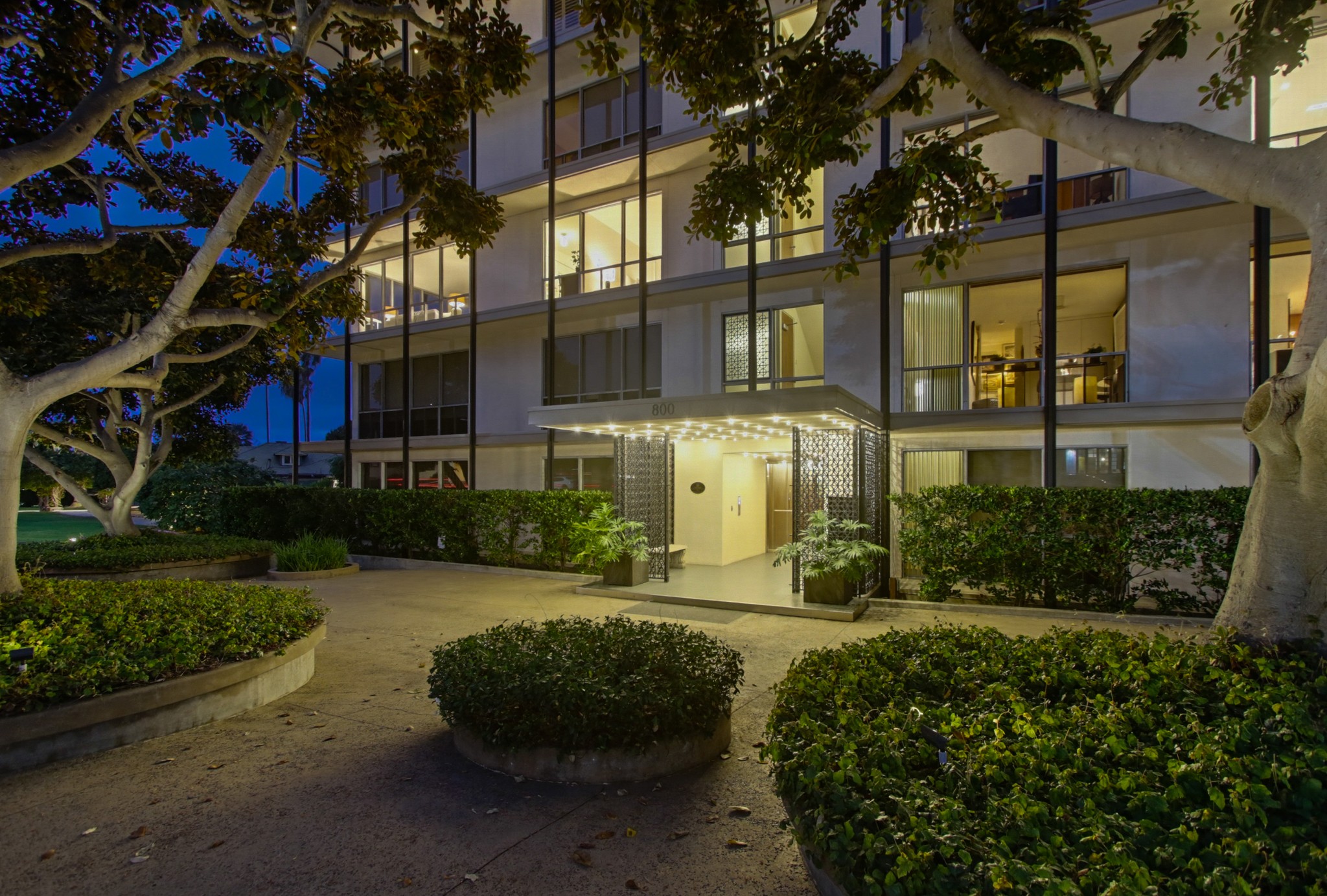 Virtual tour photo 45 of 102 for 800 Prospect St Unit 3C