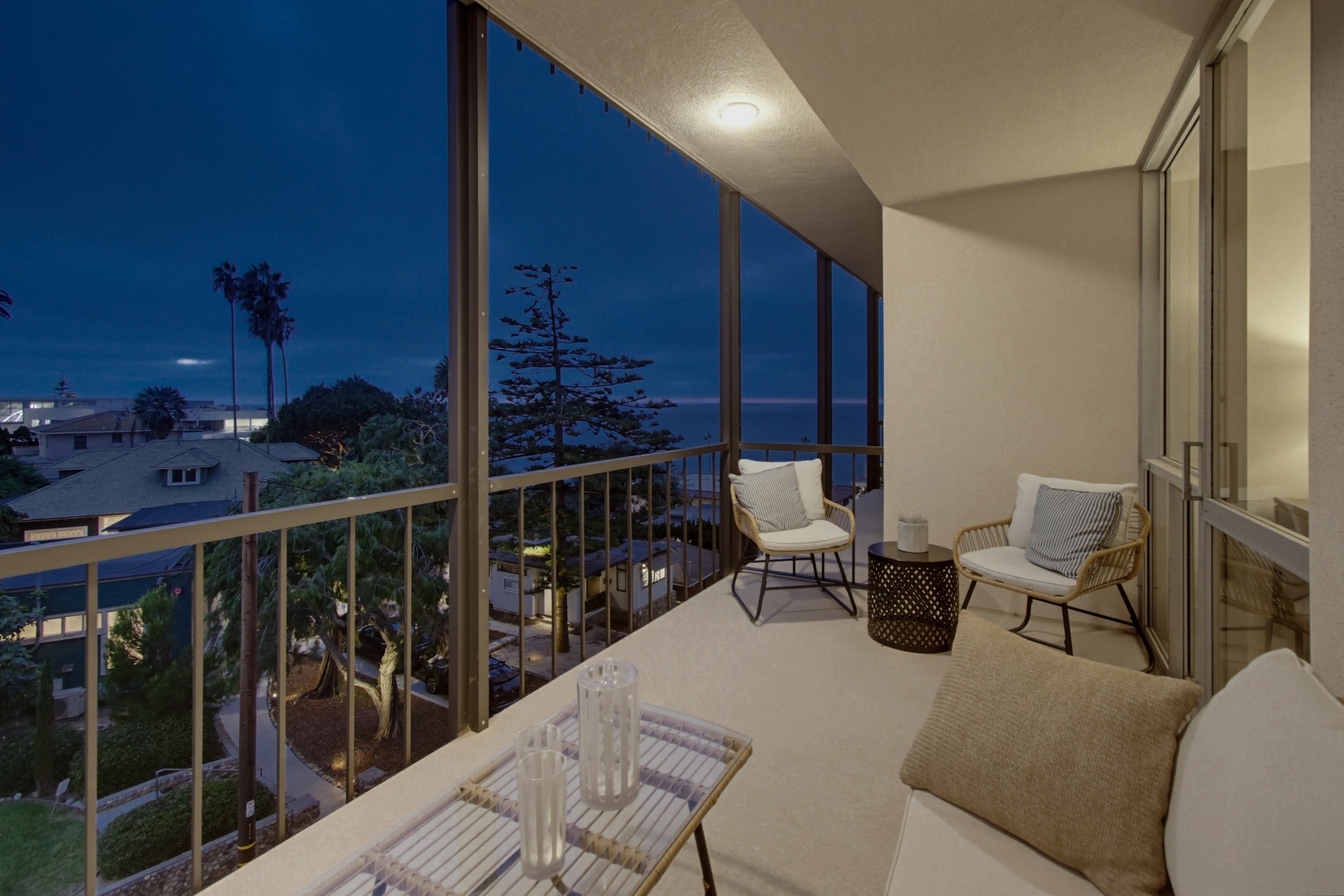 Virtual tour photo 48 of 102 for 800 Prospect St Unit 3C