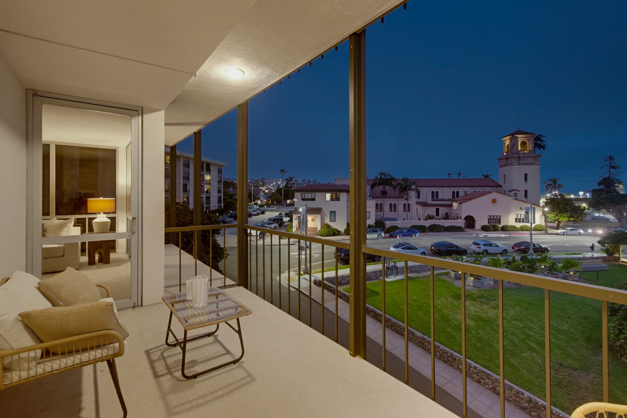 Virtual tour photo 52 of 102 for 800 Prospect St Unit 3C