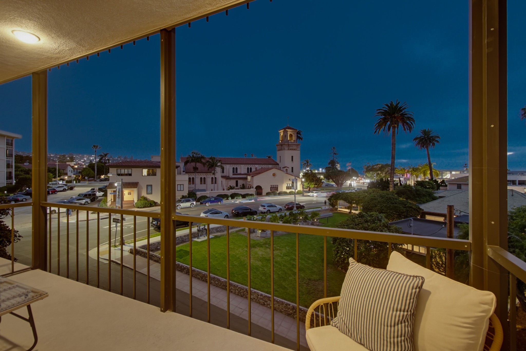 Virtual tour photo 53 of 102 for 800 Prospect St Unit 3C