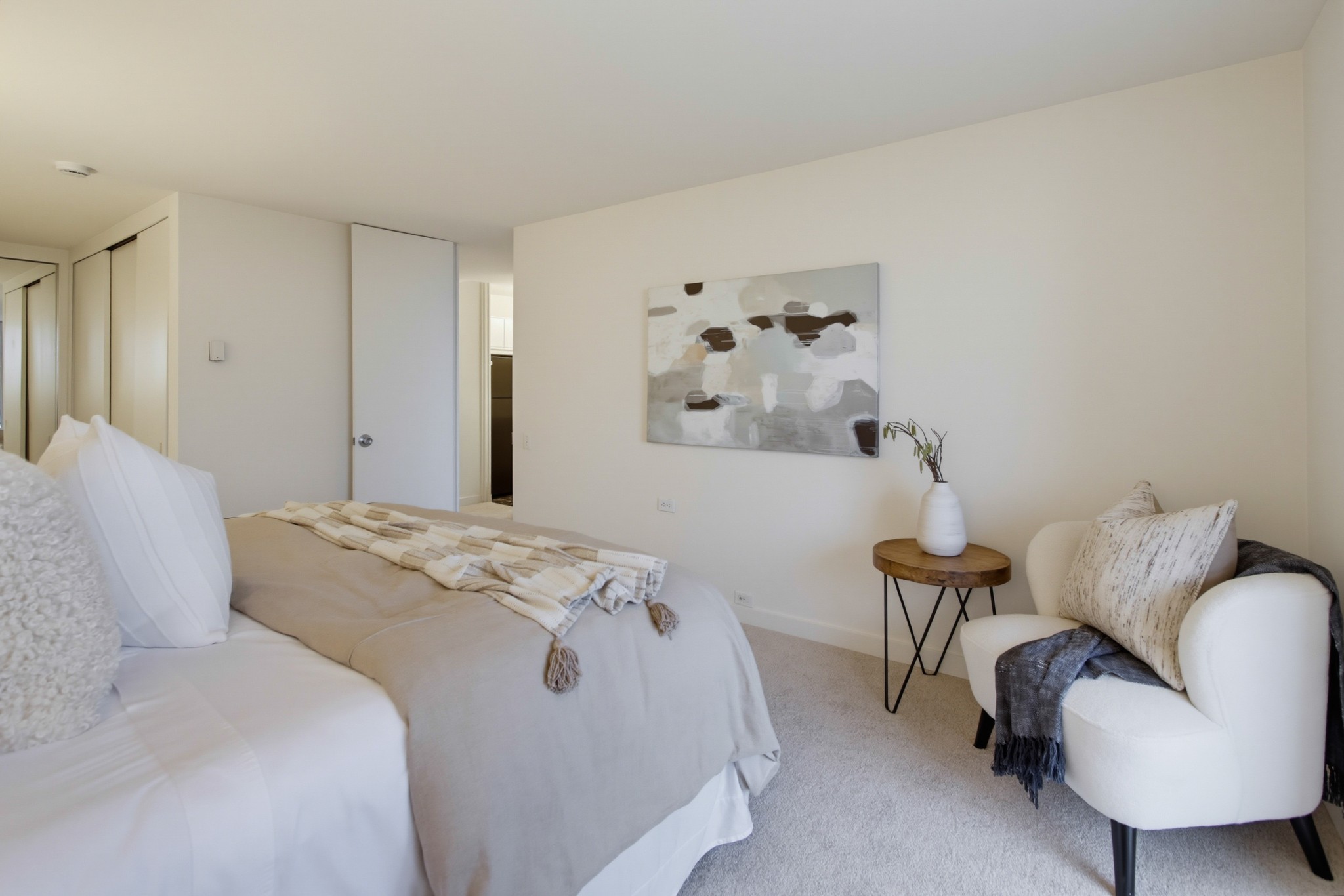 Virtual tour photo 68 of 102 for 800 Prospect St Unit 3C