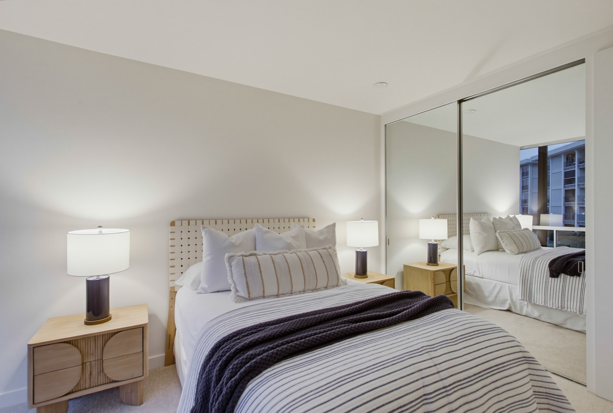 Virtual tour photo 74 of 102 for 800 Prospect St Unit 3C