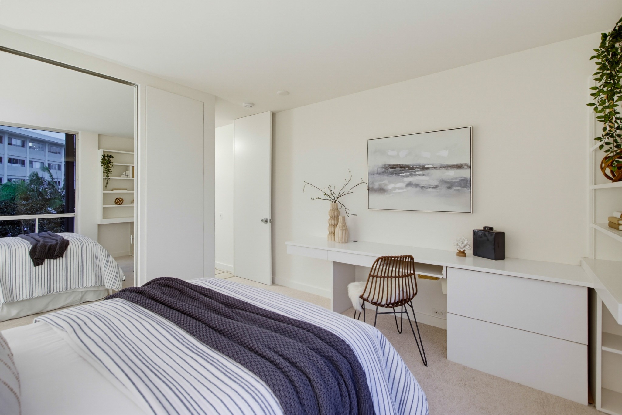 Virtual tour photo 75 of 102 for 800 Prospect St Unit 3C