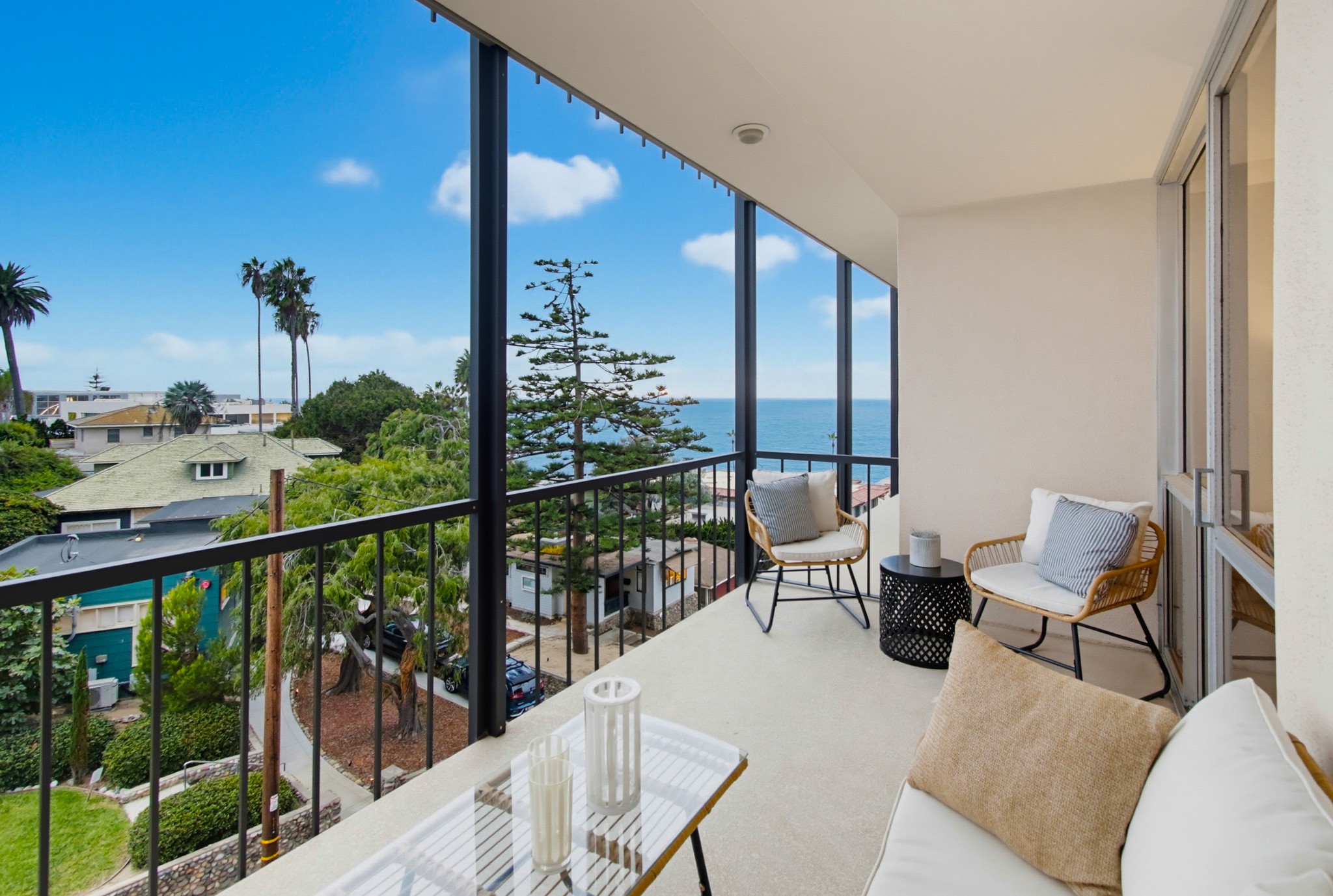 Virtual tour photo 89 of 102 for 800 Prospect St Unit 3C