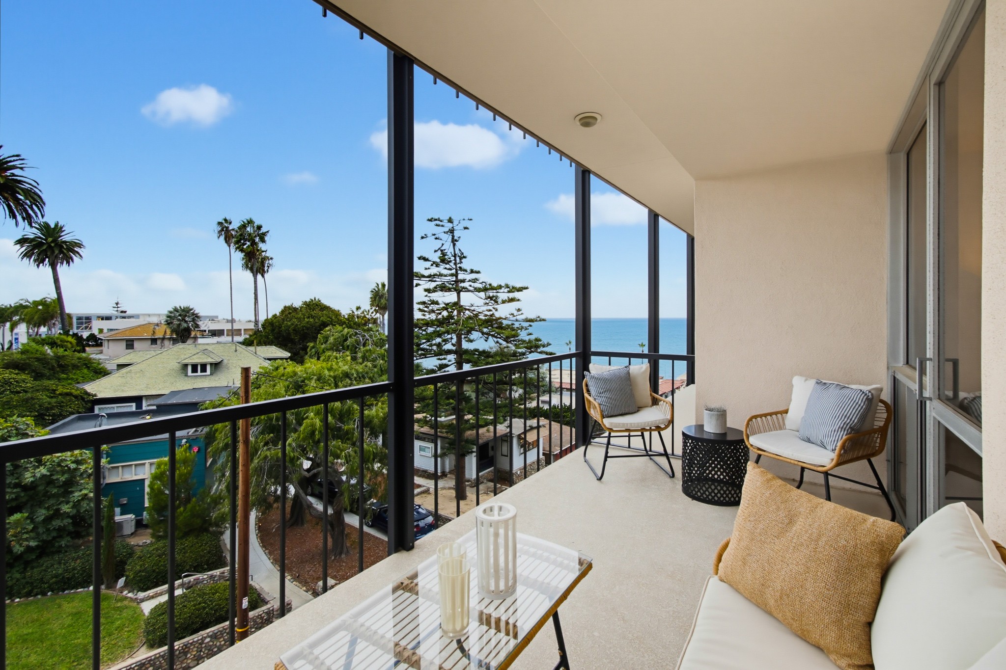 Virtual tour photo 90 of 102 for 800 Prospect St Unit 3C