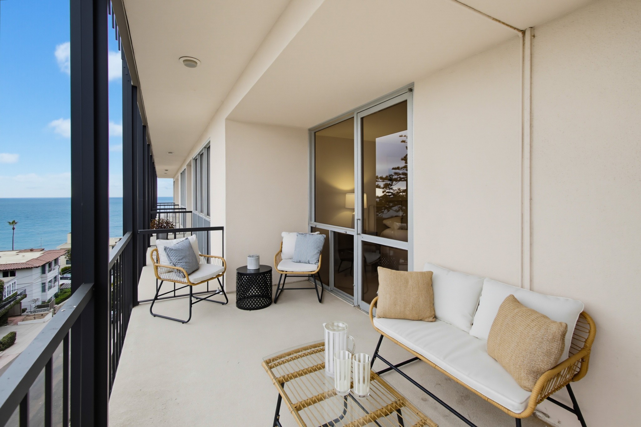 Virtual tour photo 92 of 102 for 800 Prospect St Unit 3C
