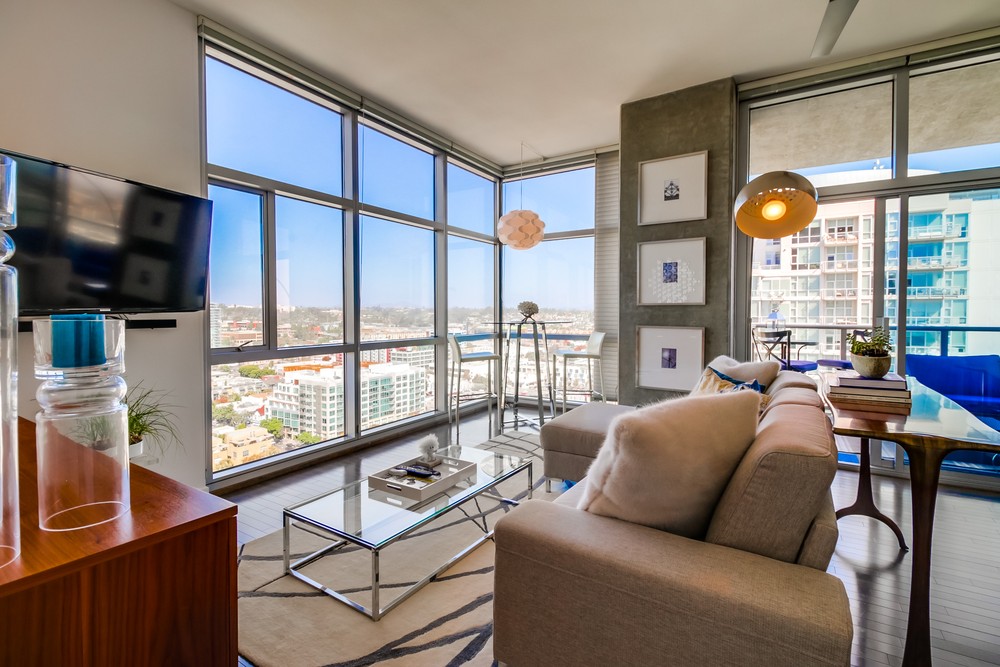 Virtual tour photo 3 of 36 for 800 The Mark Lane #2204