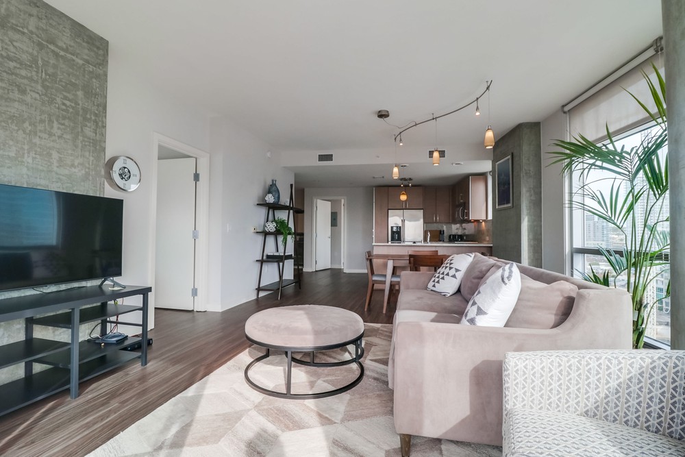 Virtual tour photo 3 of 29 for 800 The Mark Ln