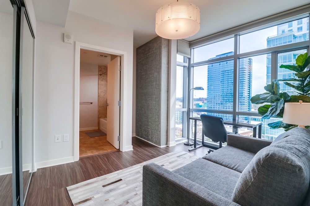 Virtual tour photo 13 of 29 for 800 The Mark Ln