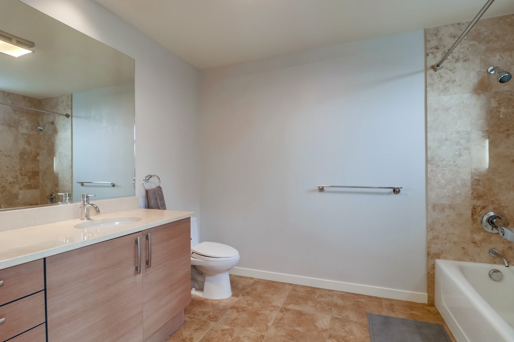 Virtual tour photo 15 of 29 for 800 The Mark Ln