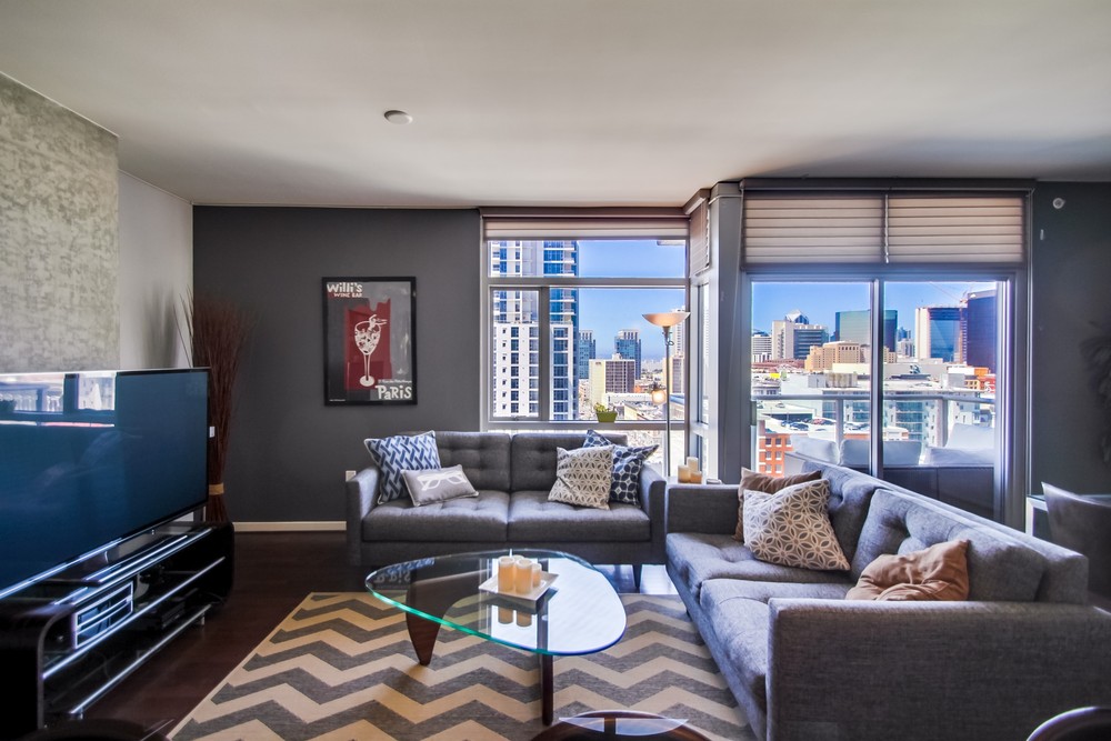 Virtual tour photo 10 of 33 for 800 The Mark Ln #1201