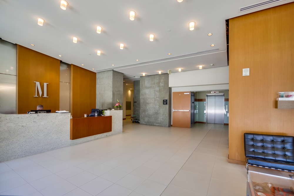 Virtual tour photo 4 of 43 for 800 The Mark Ln #1205