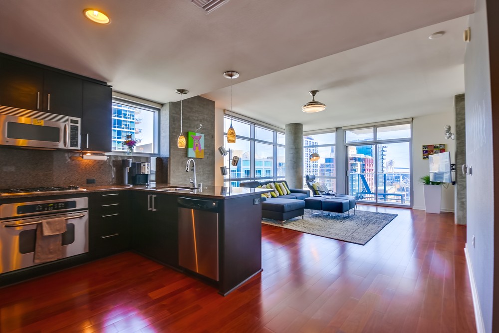 Virtual tour photo 14 of 43 for 800 The Mark Ln #1205