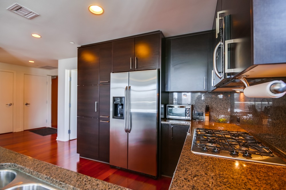 Virtual tour photo 15 of 43 for 800 The Mark Ln #1205
