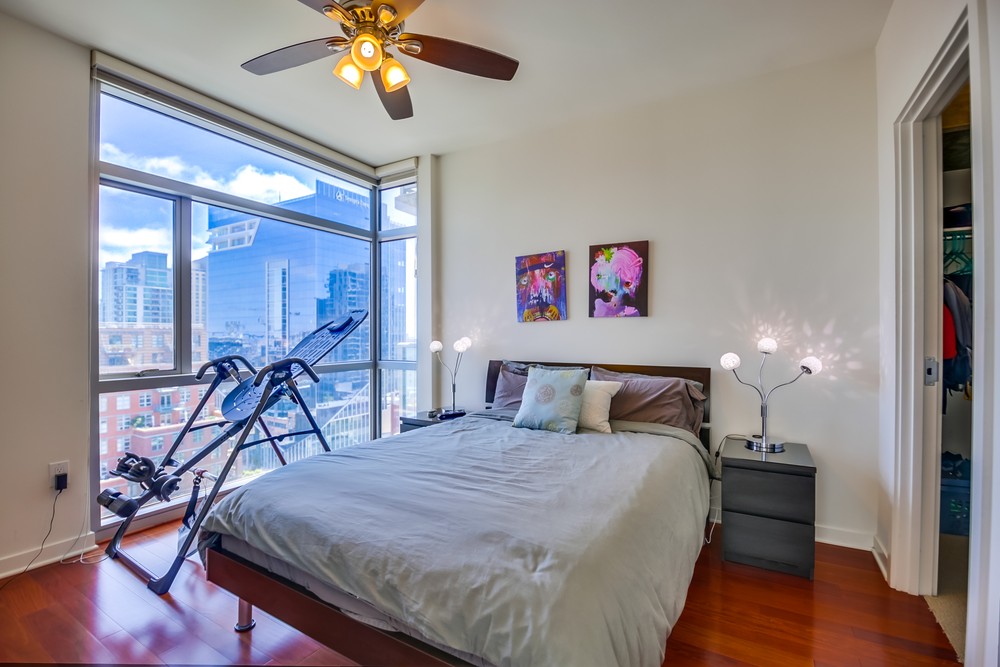 Virtual tour photo 18 of 43 for 800 The Mark Ln #1205