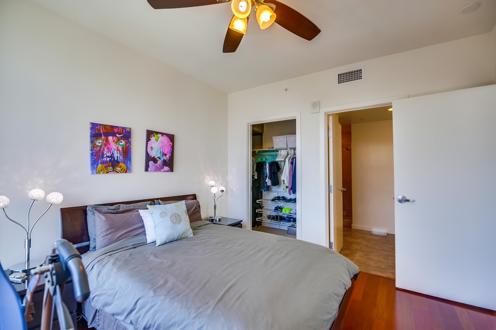 Virtual tour photo 19 of 43 for 800 The Mark Ln #1205