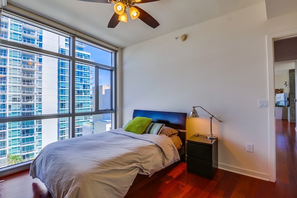Virtual tour photo 26 of 43 for 800 The Mark Ln #1205