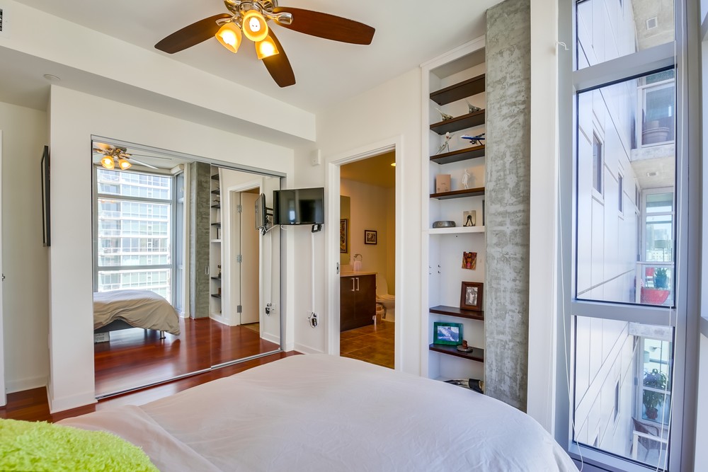 Virtual tour photo 27 of 43 for 800 The Mark Ln #1205