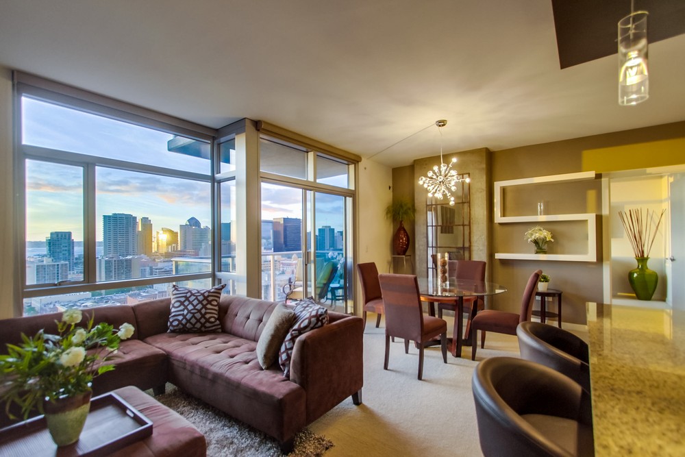 Virtual tour photo 8 of 97 for 800 The Mark Ln #1901