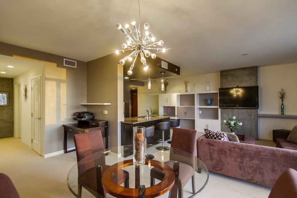 Virtual tour photo 11 of 97 for 800 The Mark Ln #1901