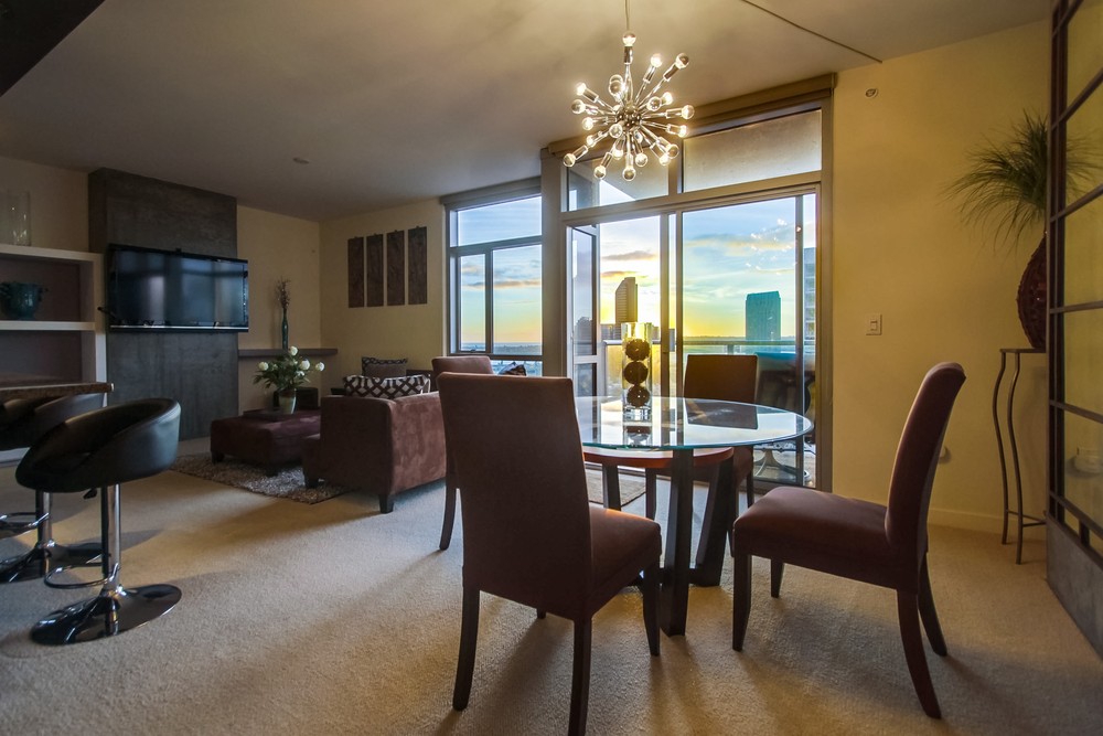 Virtual tour photo 14 of 97 for 800 The Mark Ln #1901