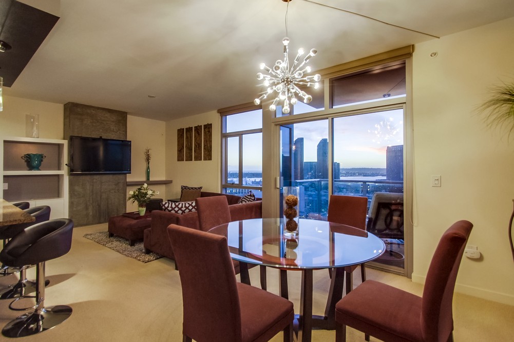Virtual tour photo 15 of 97 for 800 The Mark Ln #1901