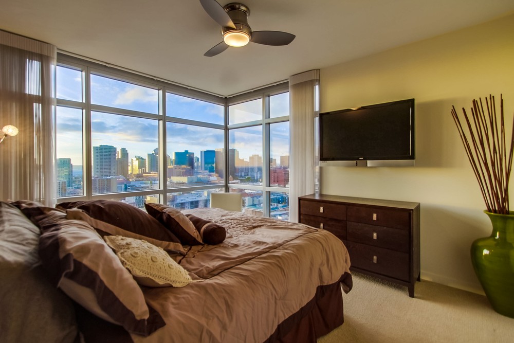 Virtual tour photo 31 of 97 for 800 The Mark Ln #1901