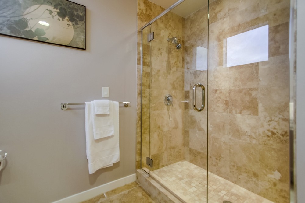 Virtual tour photo 43 of 97 for 800 The Mark Ln #1901