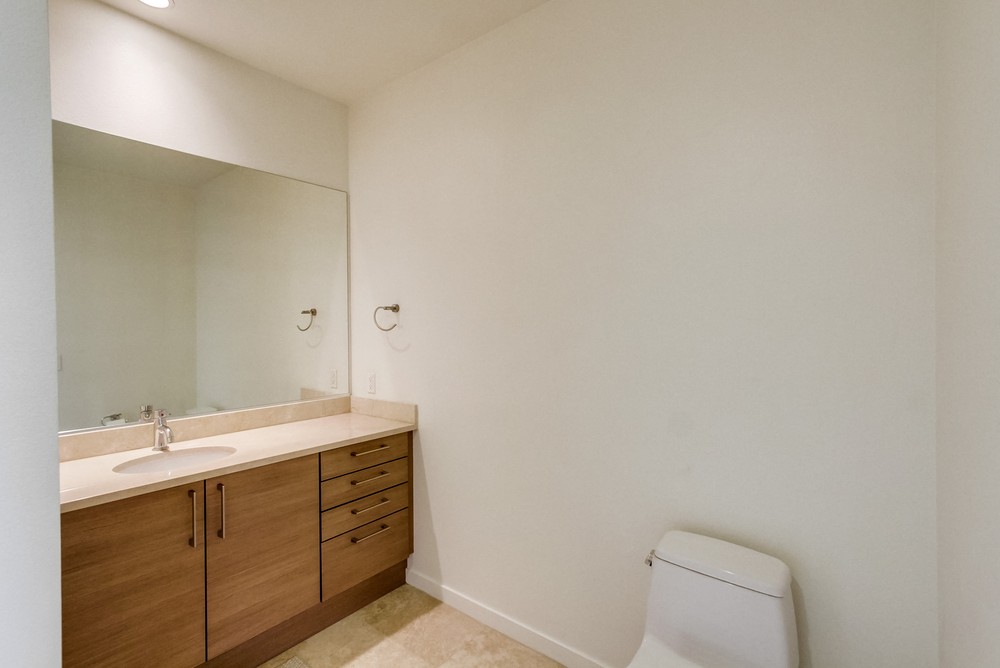 Virtual tour photo 43 of 61 for 800 The Mark Ln #3002