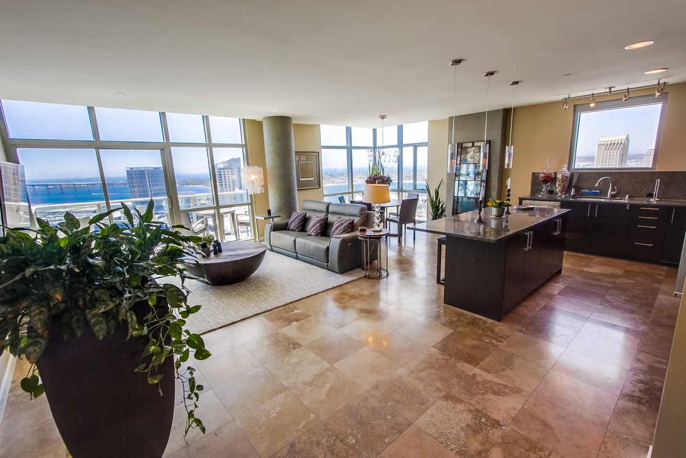 Virtual tour photo 4 of 70 for 800 The Mark Ln #3101