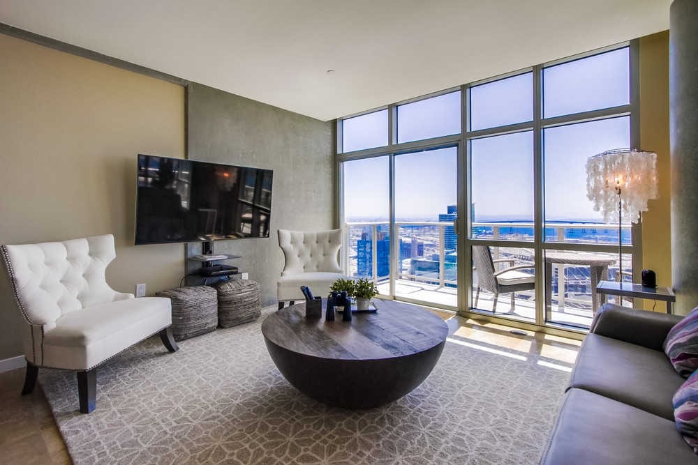 Virtual tour photo 7 of 70 for 800 The Mark Ln #3101