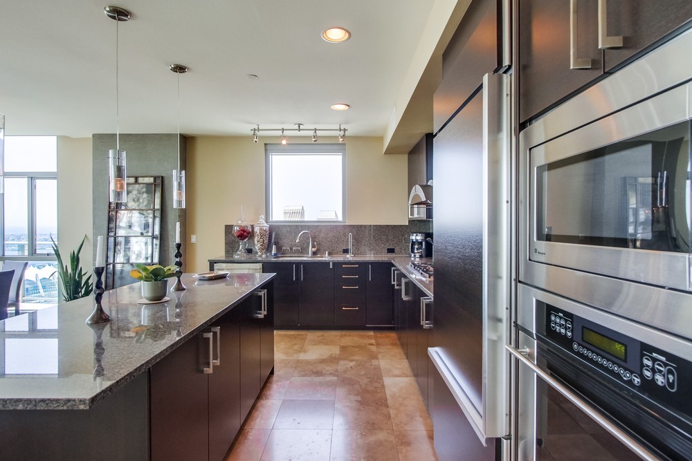 Virtual tour photo 16 of 70 for 800 The Mark Ln #3101