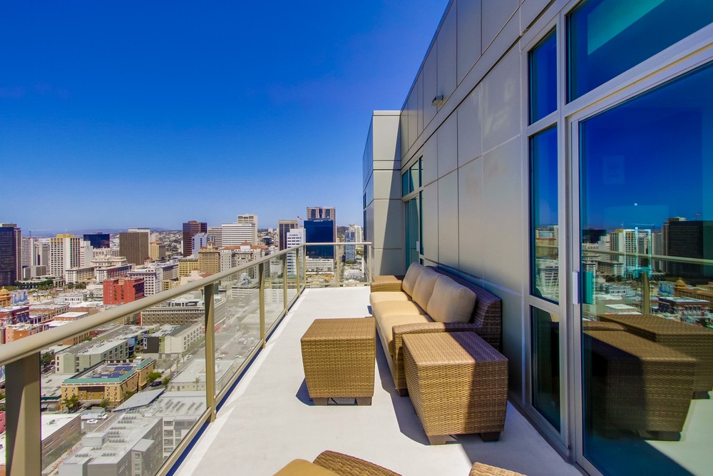 Virtual tour photo 24 of 70 for 800 The Mark Ln #3101