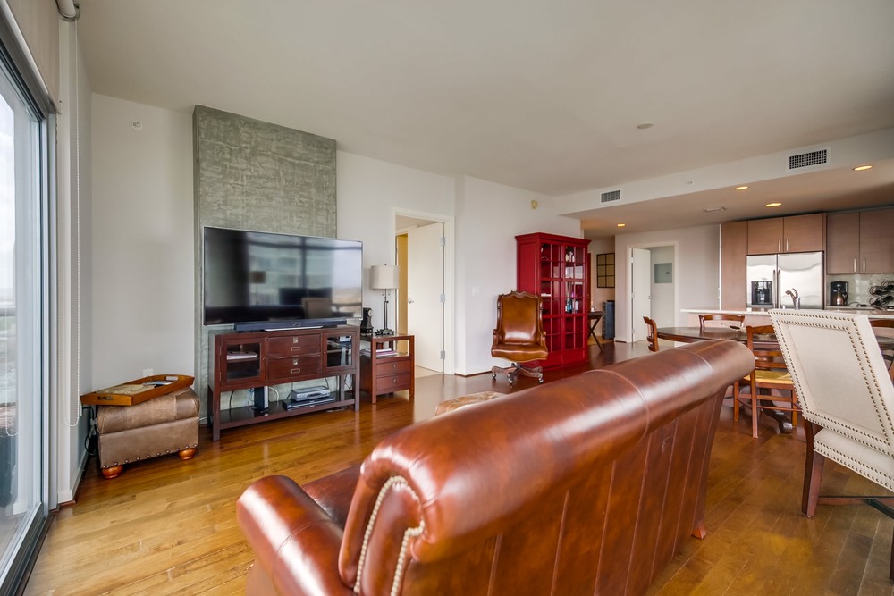 Virtual tour photo 4 of 33 for 800 The Mark Ln