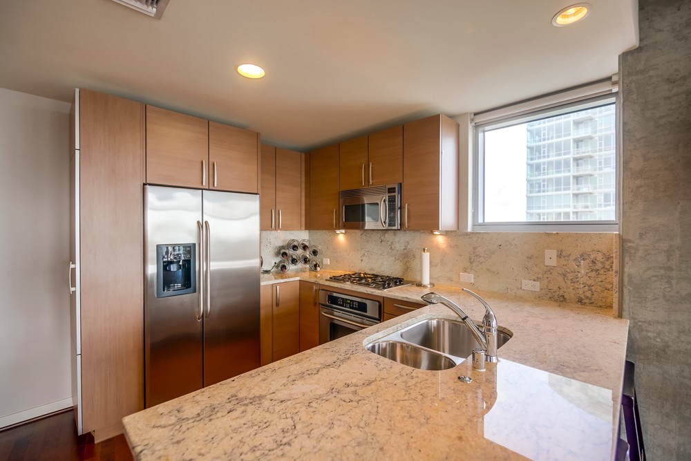 Virtual tour photo 10 of 33 for 800 The Mark Ln