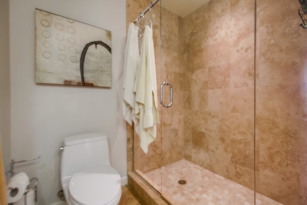 Virtual tour photo 25 of 33 for 800 The Mark Ln