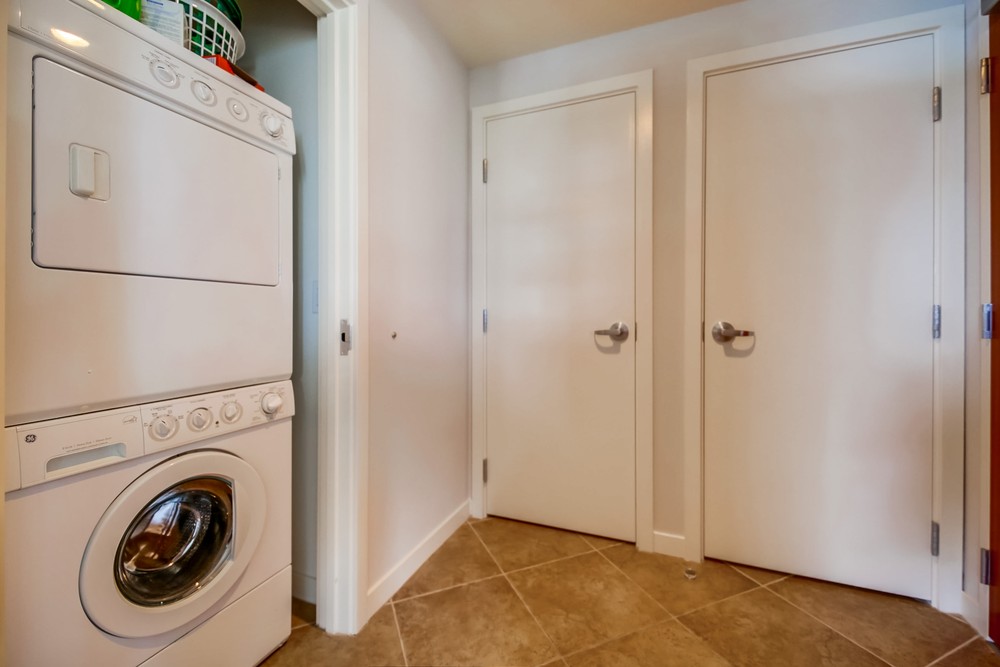 Virtual tour photo 27 of 33 for 800 The Mark Ln