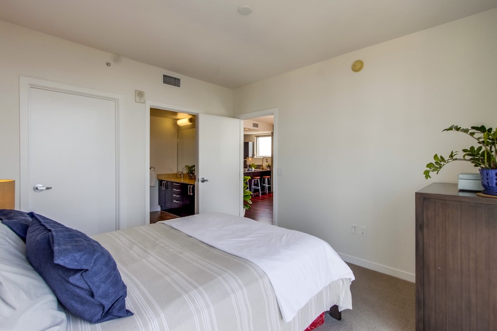 Virtual tour photo 50 of 54 for 800 The Mark Ln