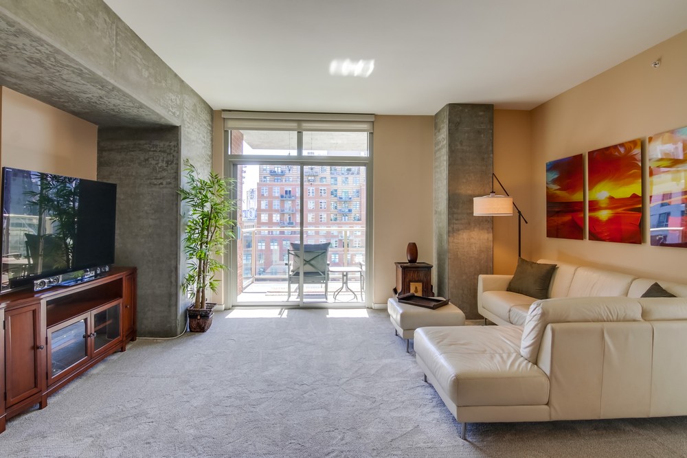 Virtual tour photo 9 of 39 for 800 The Mark Ln #707