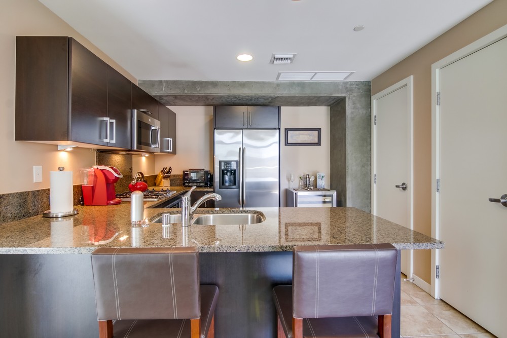Virtual tour photo 16 of 39 for 800 The Mark Ln #707