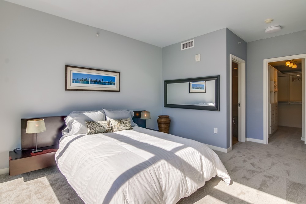 Virtual tour photo 21 of 39 for 800 The Mark Ln #707