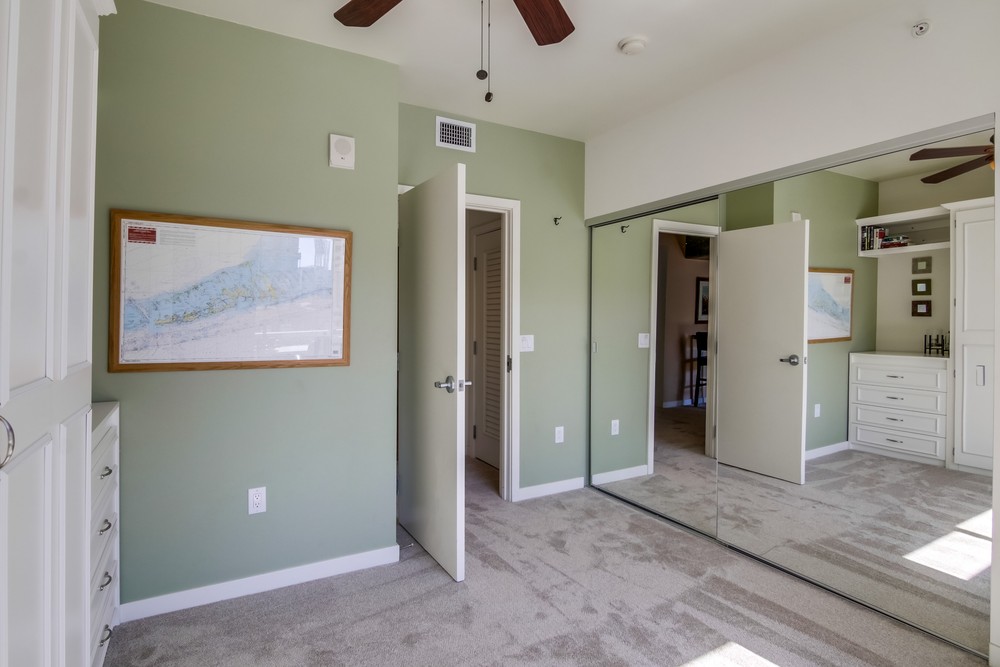 Virtual tour photo 27 of 39 for 800 The Mark Ln #707