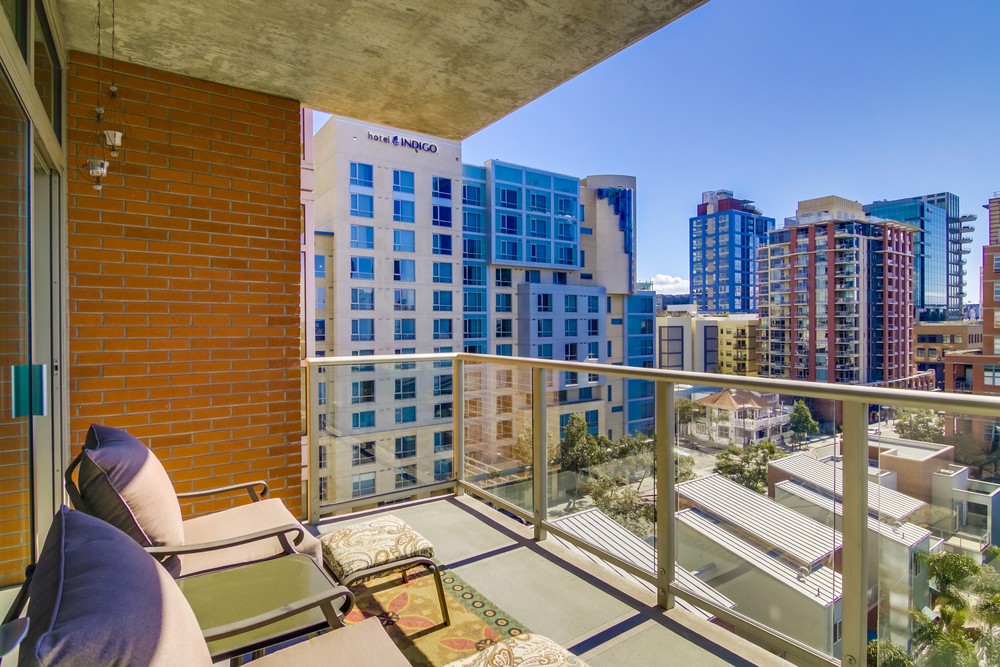 Virtual tour photo 31 of 39 for 800 The Mark Ln #707