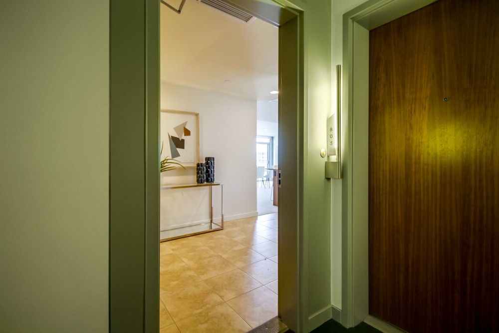Virtual tour photo 9 of 45 for 800 The Mark Ln #805